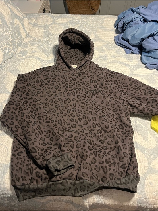 Comfrt Tops - Brand new never worn comfrt minimalist hoodie . XL Black leopard